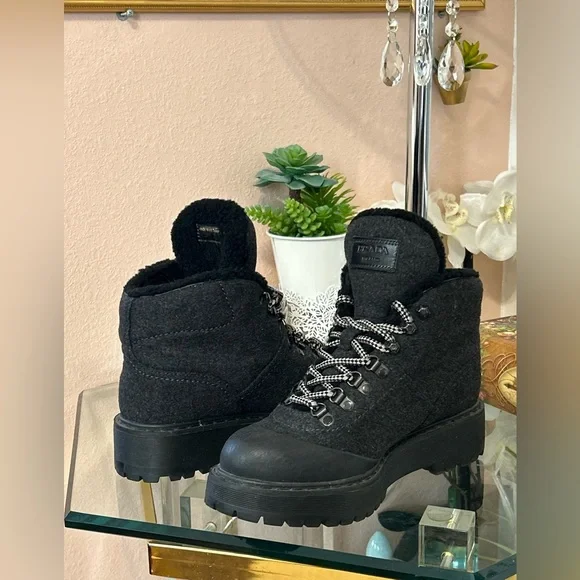 Prada Felt Shearling Fur Hiking Boots Size 38.5/8 - Picture 2 of 14